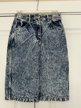 Vintage Acid Wash High Waist Denim Midi Skirt